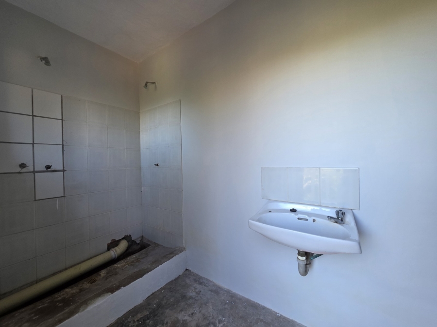4 Bedroom Property for Sale in Wavecrest Eastern Cape